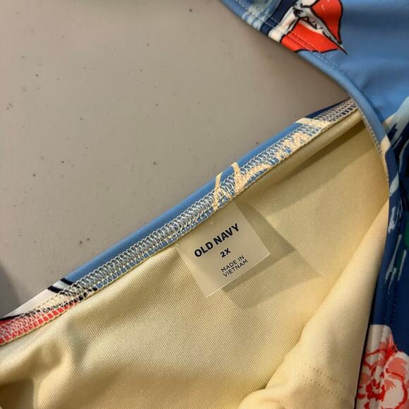 Old Navy Maternity Wrap Beach Scene One Piece Swimsuit Size 2X Plus Like New - Picture 12 of 14